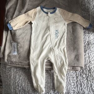 🐥3 for $15🐥 Calvin Klein Cream, Beige & Blue Baby Footed One-Piece